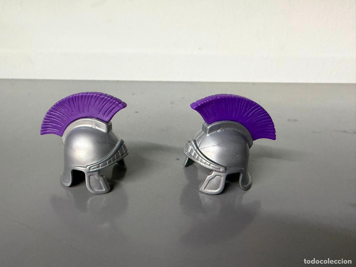 Playmobil: PLAYMOBIL lote 2 casco romano con cepillo penacho morado