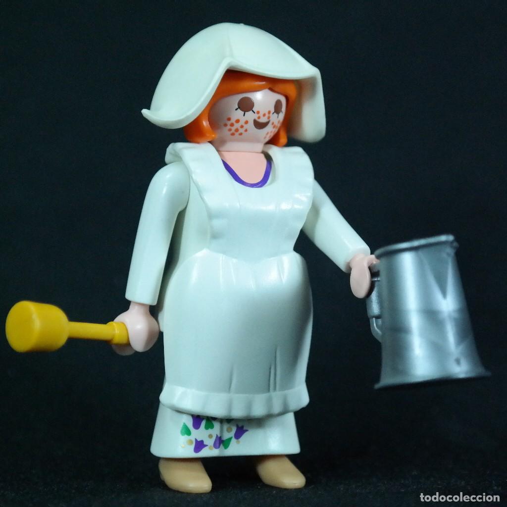 Playmobil: Playmobil mujer con cofia ☼