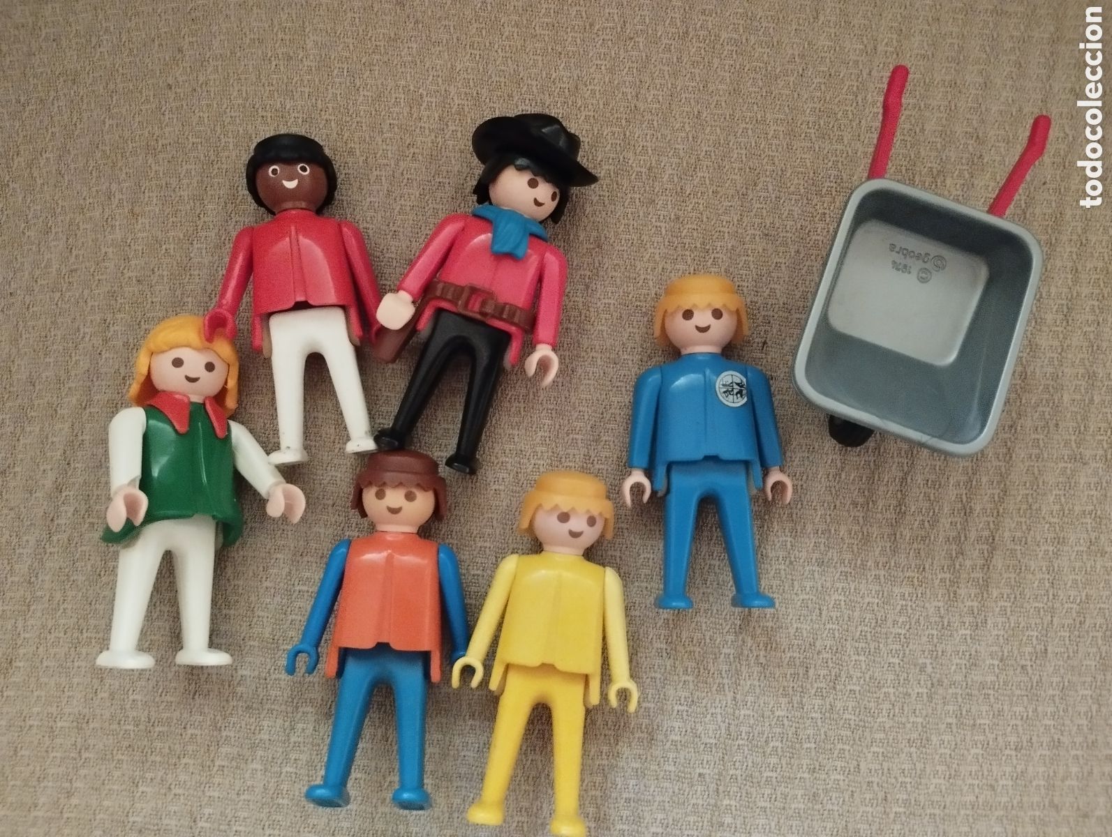 Playmobil: LOTE SEIS FIGURITAS PLAYMOBIL Y UNA CARRETILLA 1974