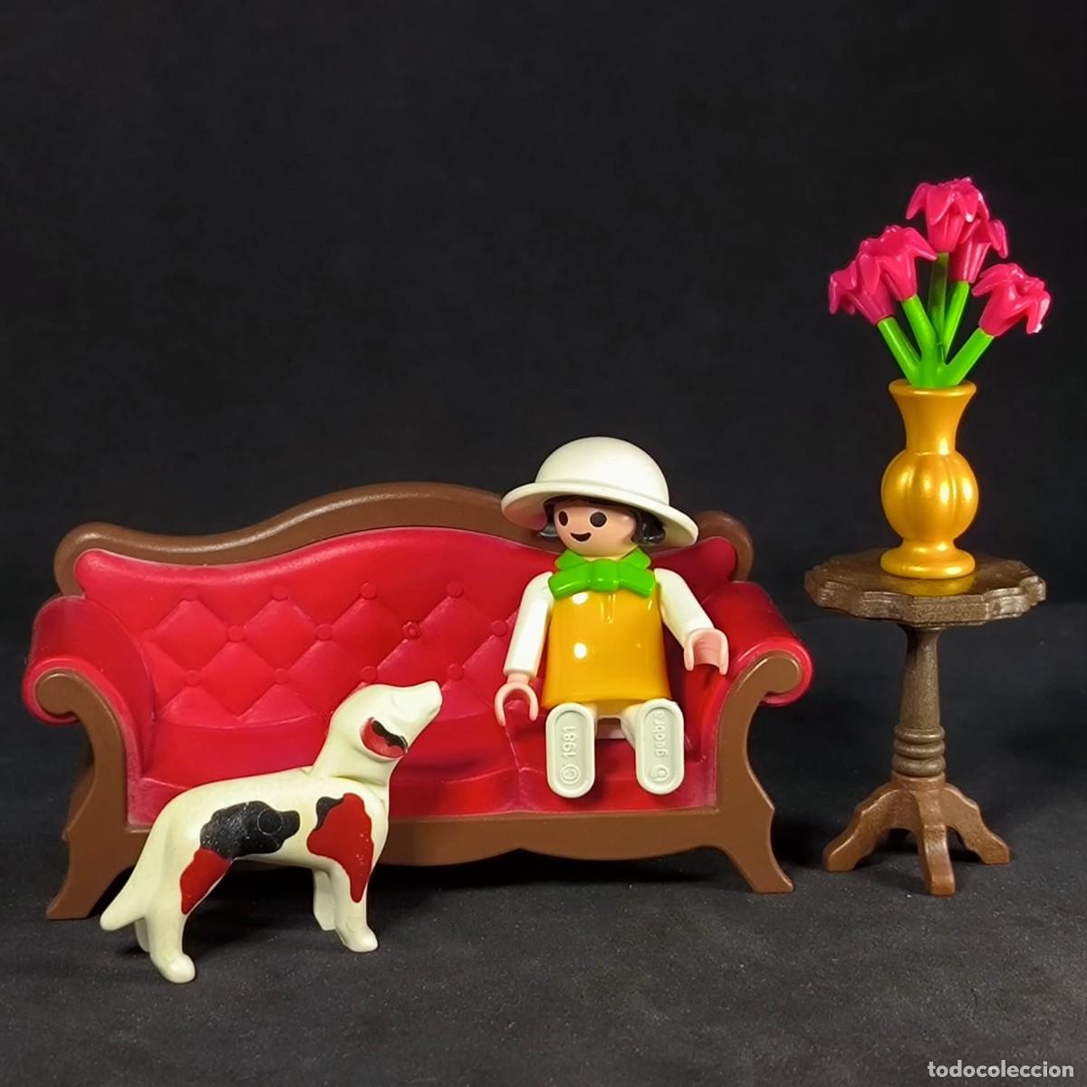 Playmobil: Playmobil sofa con ni&ntilde;a y perro ☼