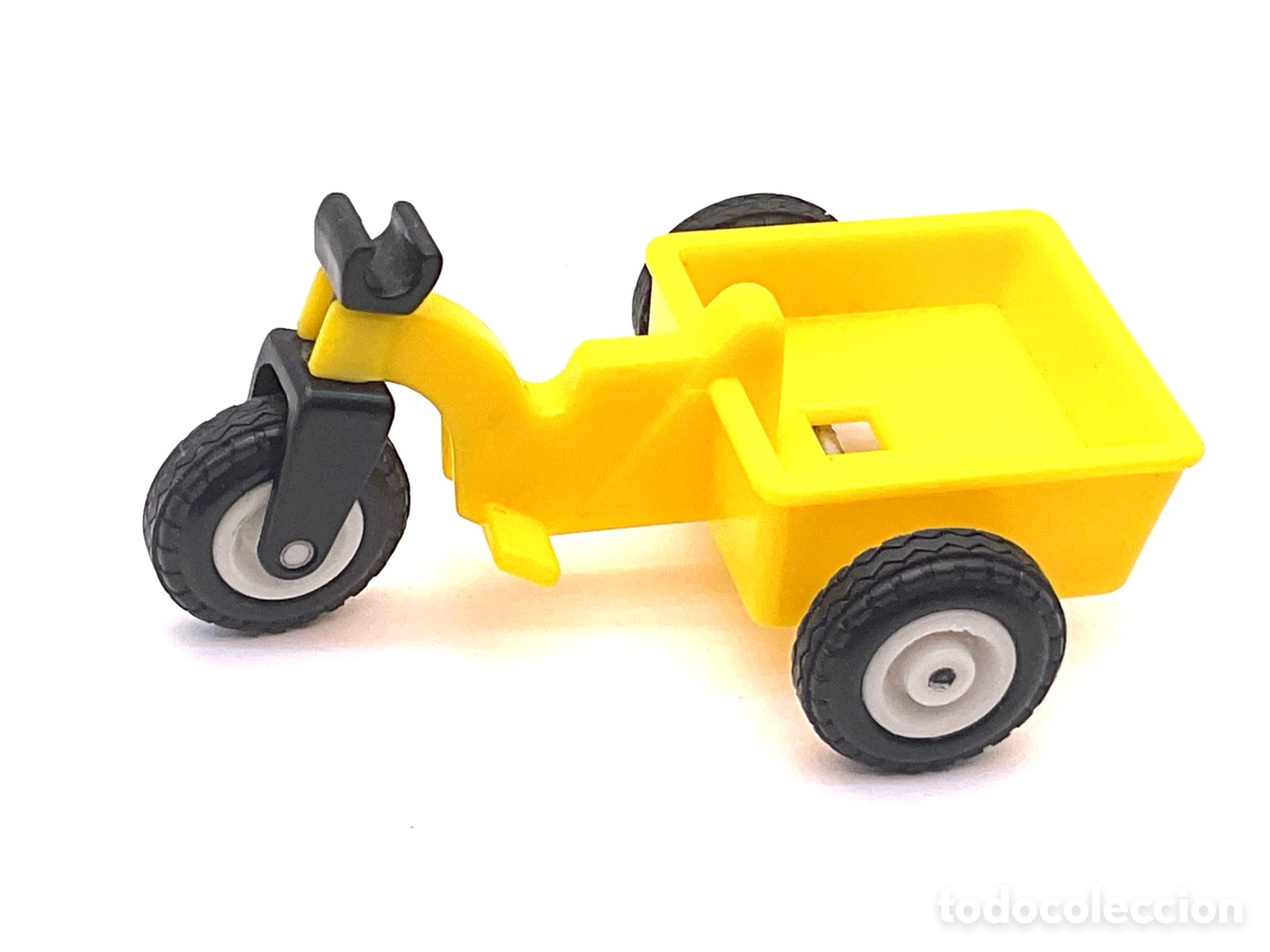 Playmobil: ACCESORIO PLAYMOBIL. CHASIS CON RUEDAS TRICICLO AMARILLO