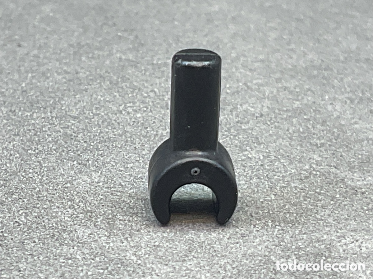 Playmobil: ACCESORIO PLAYMOBIL. PEQUE&Ntilde;O ENGANCHE COLOR NEGRO, CONECTOR.