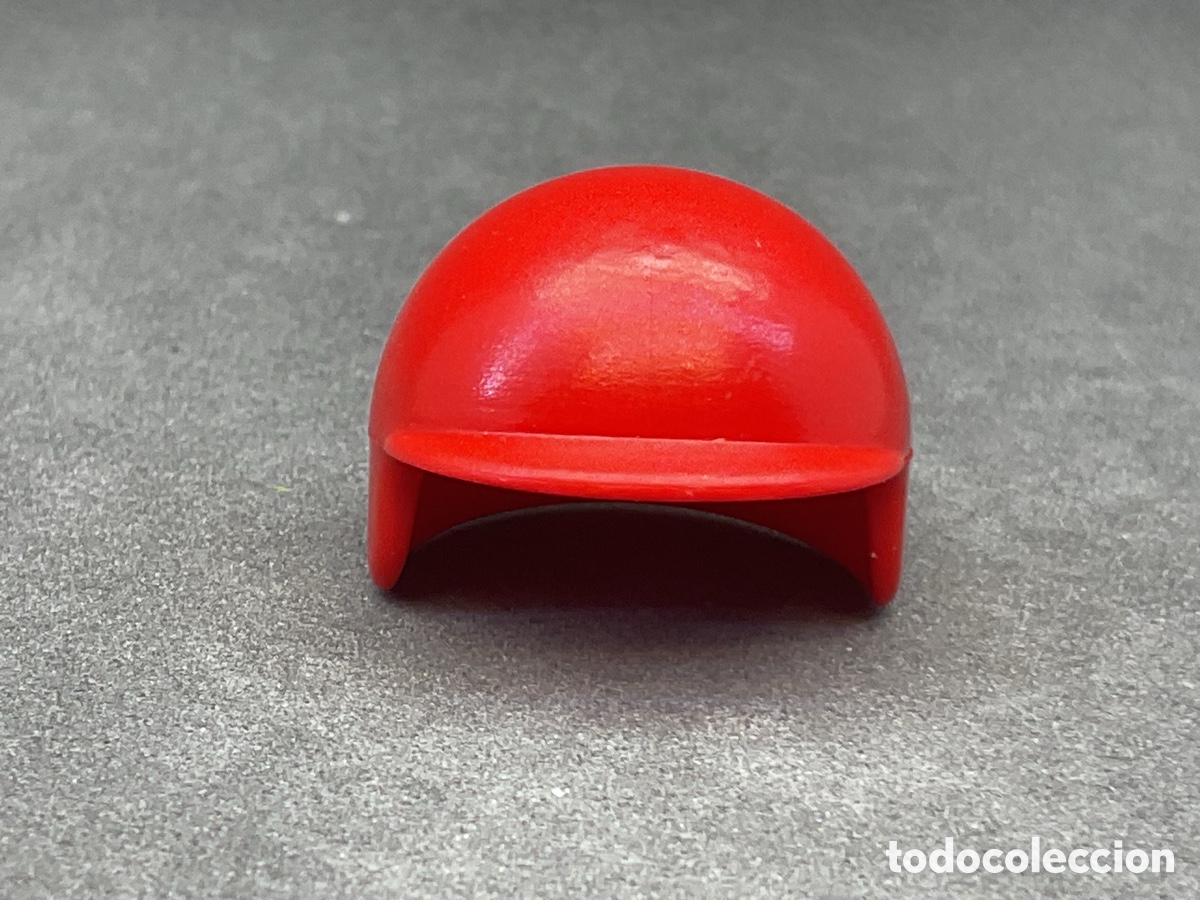 Playmobil: ACCESORIO PLAYMOBIL. CASCO COLOR ROJO.