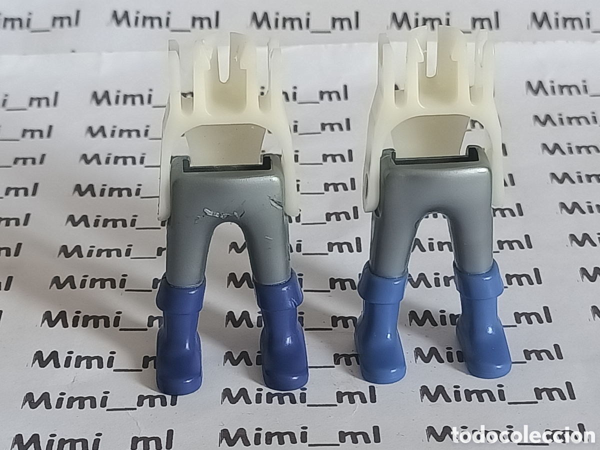 Playmobil: Playmobil 2 pares piernas con esqueleto caballero medieval botas azules distinta tonalidad