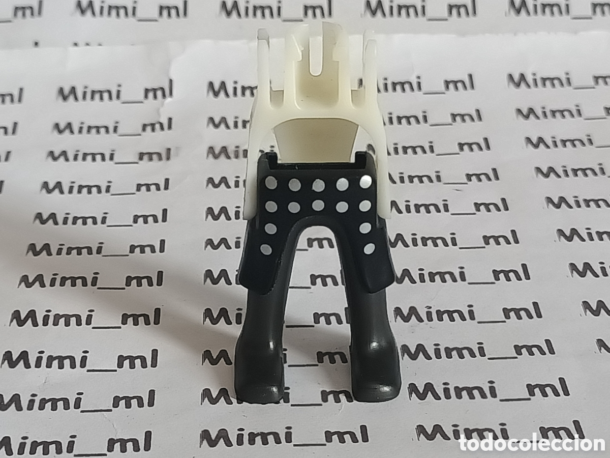 Playmobil: Playmobil piernas con esqueleto caballero medieval fald&oacute;n negro topos torneo justa