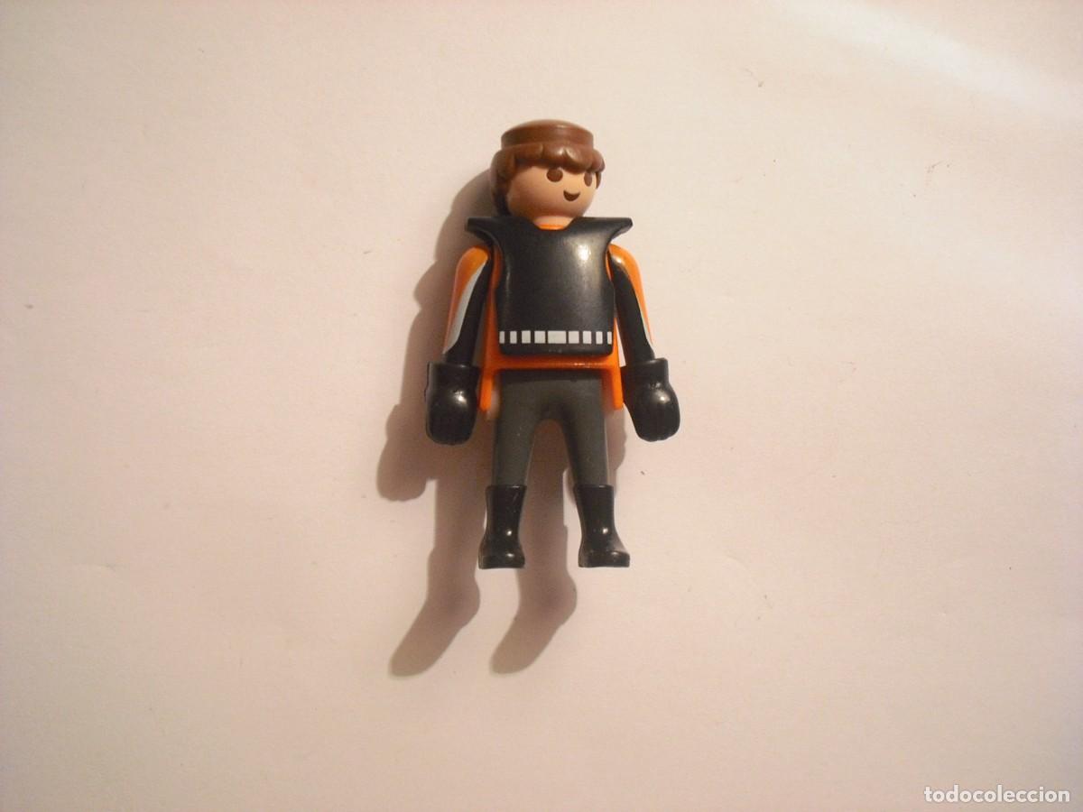 Playmobil: PLAYMOBIL, FIGURA DE HOMBRE CON CHALECO