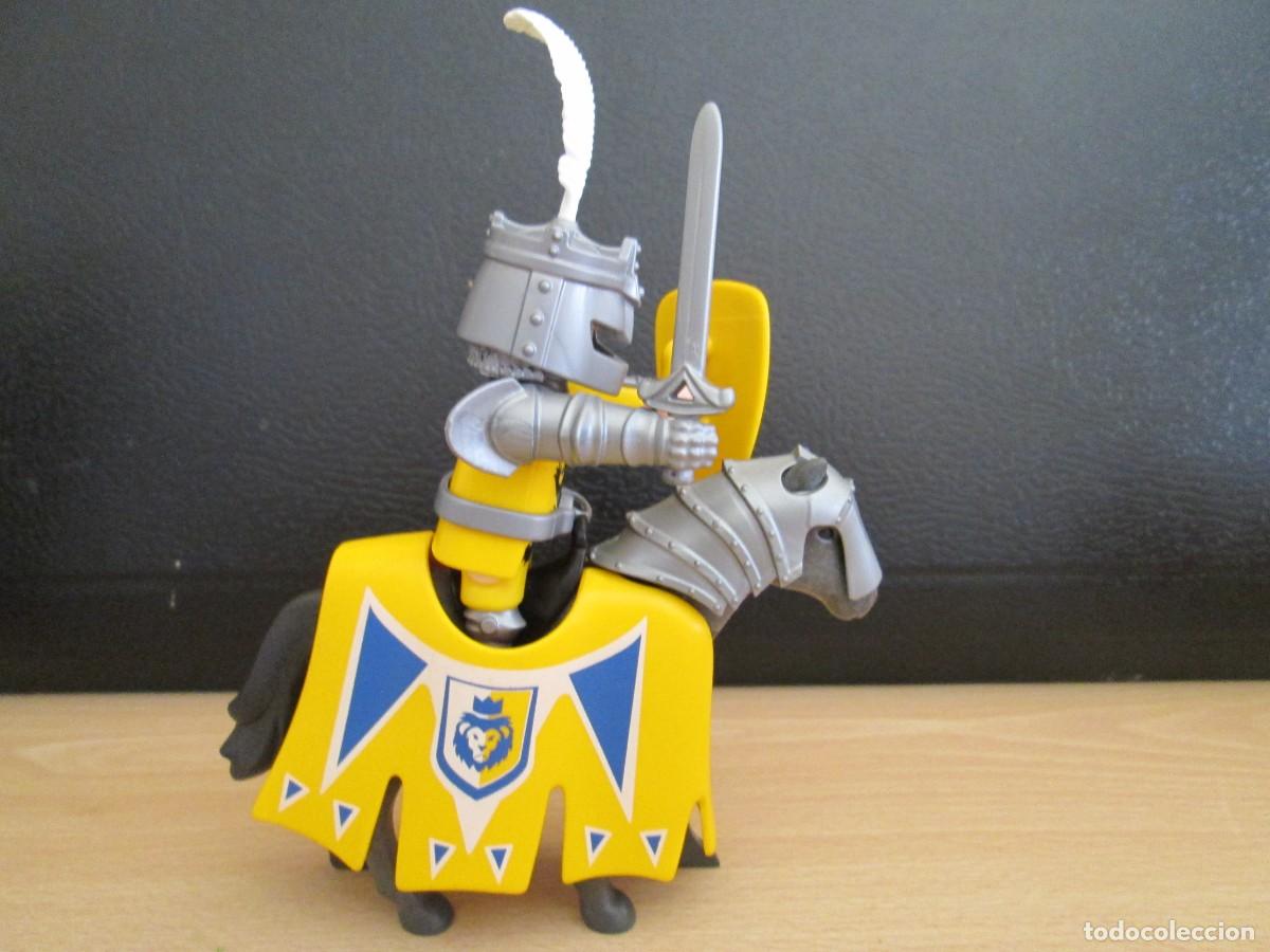 Playmobil: Playmobil. Caballero medieval del Le&oacute;n a caballo con escudo