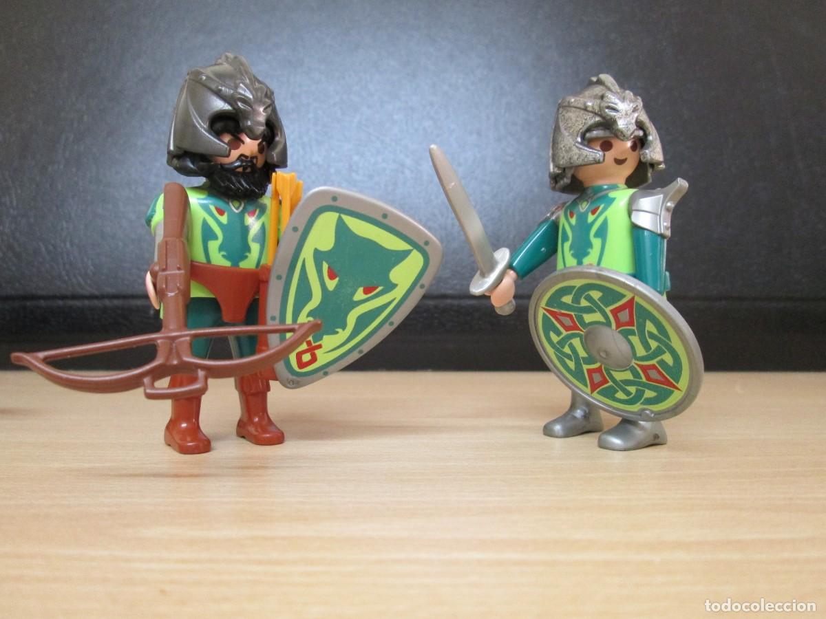 Playmobil: Playmobil medieval. Lote de dos caballeros del Drag&oacute;n Verde