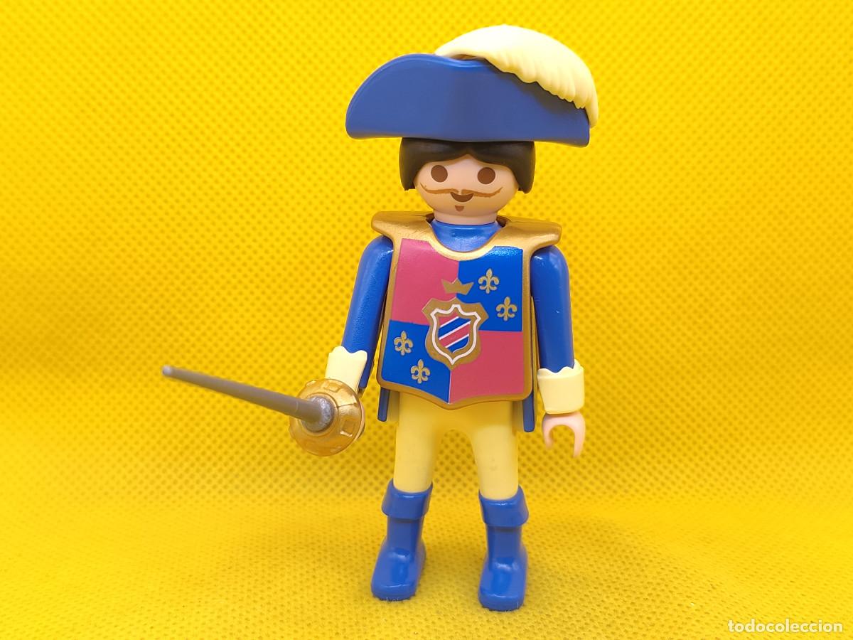 Playmobil: Playmobil Mosquetero con flor de lis en el pecho