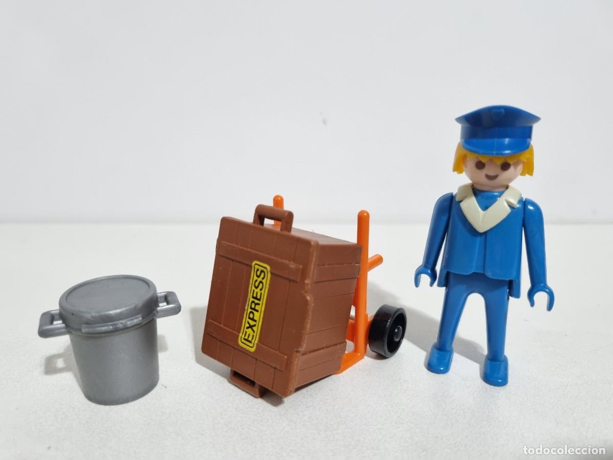 Playmobil: Playmobil 3323 Antiguo Mozo Maleta Equipaje Carretilla Estacion Tren Ferrocarril
