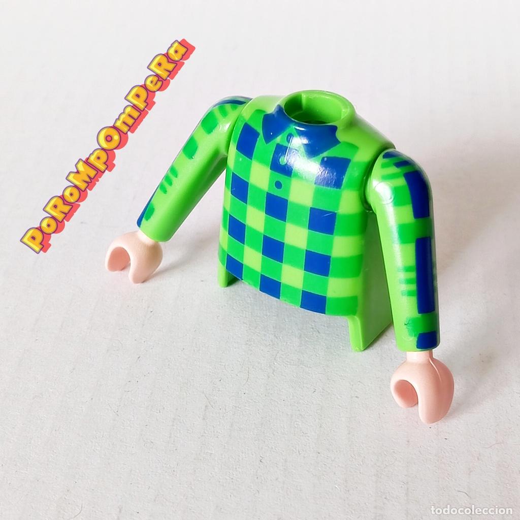 Playmobil: PLAYMOBIL TORSO JERSEY VERDE CUADROS + BRAZO A JUEGO MANGA LARGA CAMISA COMPLETAR/CUSTOM TO7