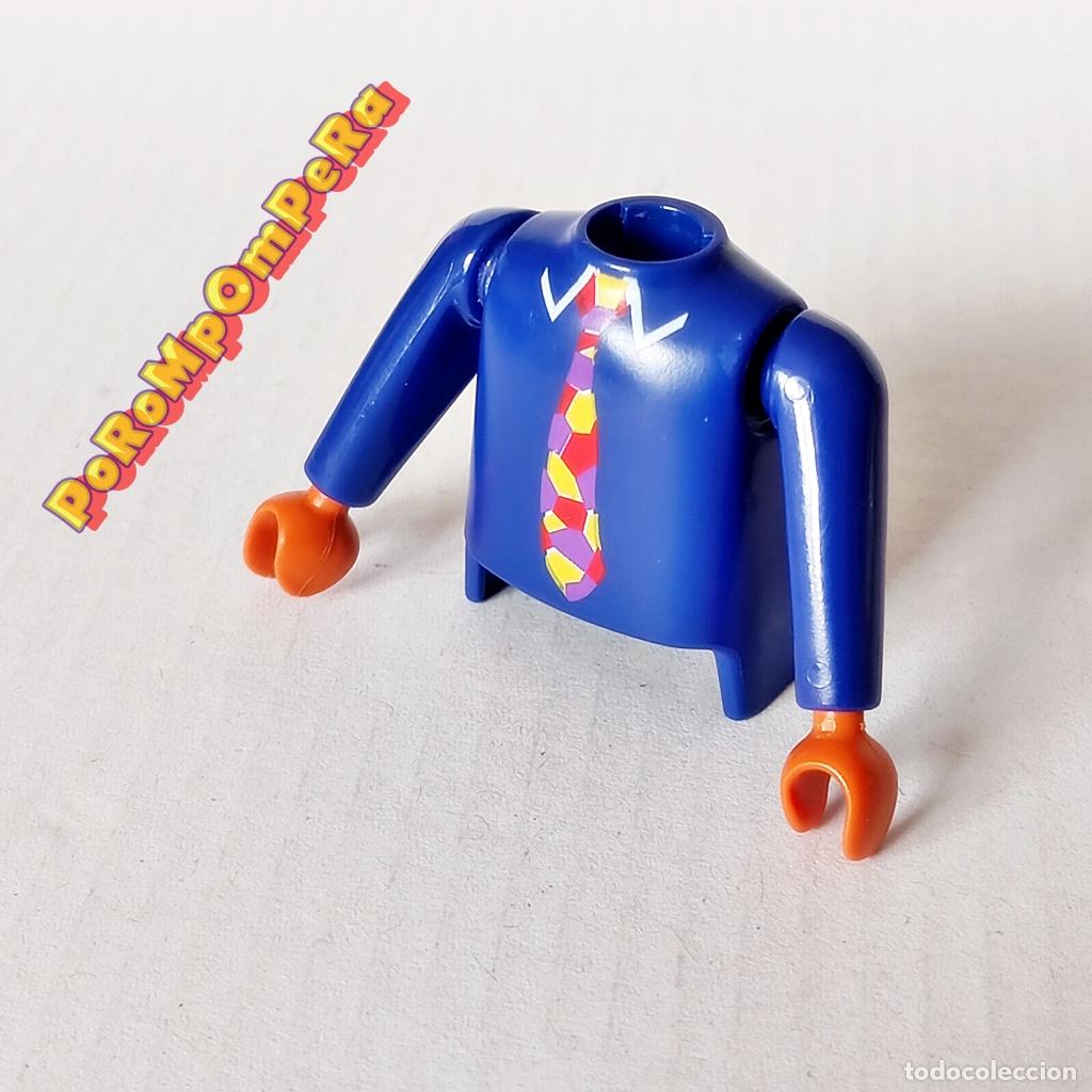 Playmobil: PLAYMOBIL TORSO CAMISA AZUL CORBATA + BRAZO A JUEGO MANGA LARGA PIEL ANARANJADA COMPLETAR/CUSTOM TO7