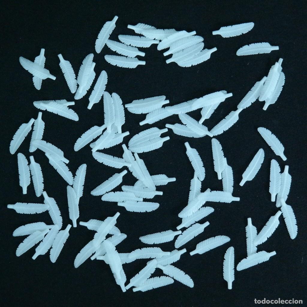 Playmobil: Playmobil plumas blancas en excelente estado plastico duro ☼