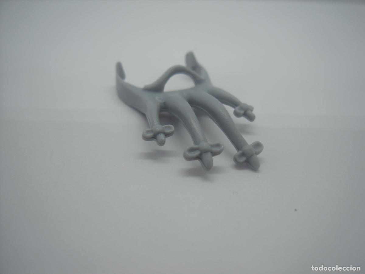 Playmobil: PLAYMOBIL BARBA PIRATAS FANTASMA................COLOR GRIS