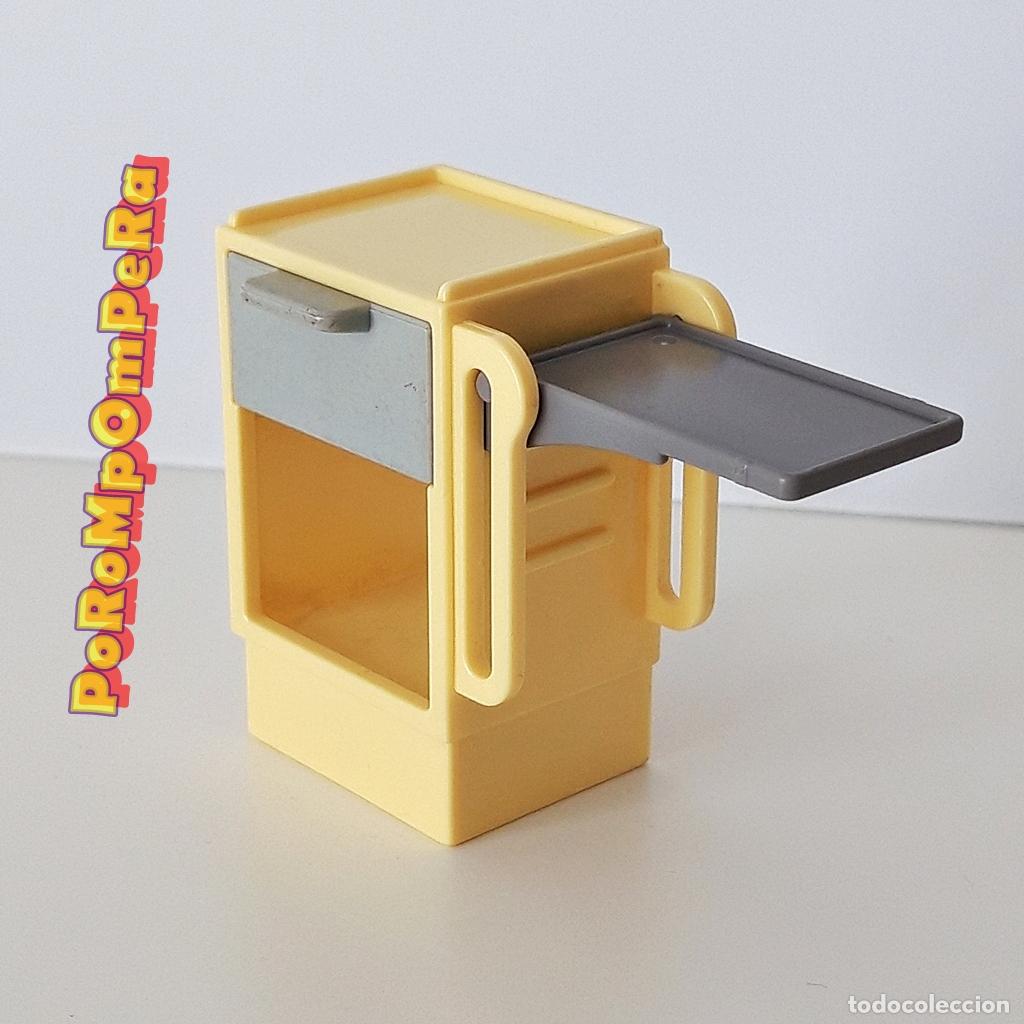 Playmobil: PLAYMOBIL MESA CREMA CON BANDEJA ABATIBLE GRIS OSCURA HABITACI&Oacute;N DE HOSPITAL SIMILAR 4405 MBX