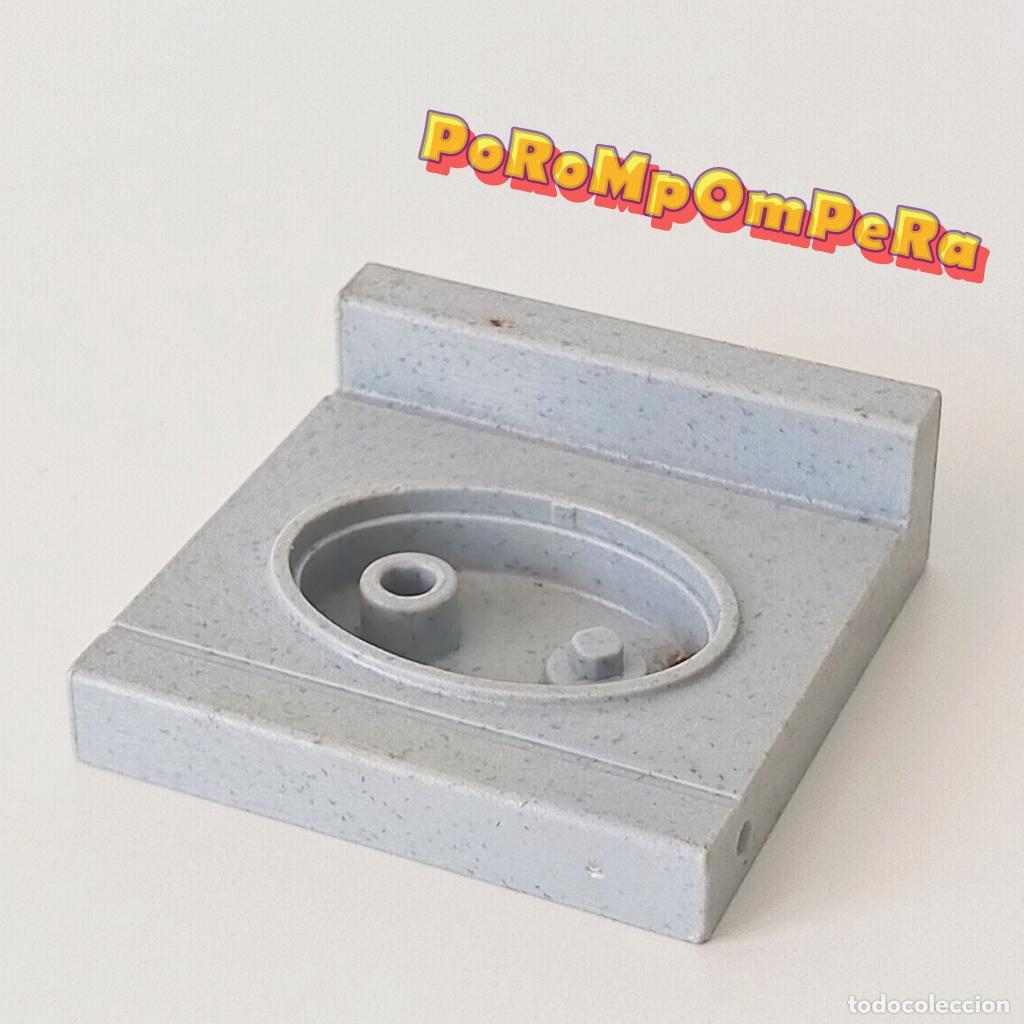 Playmobil: PLAYMOBIL BASE CUADRADA GRIS HIDRANTE BOMBEROS 4795 4825 TAPA BOCA DE RIEGO T9