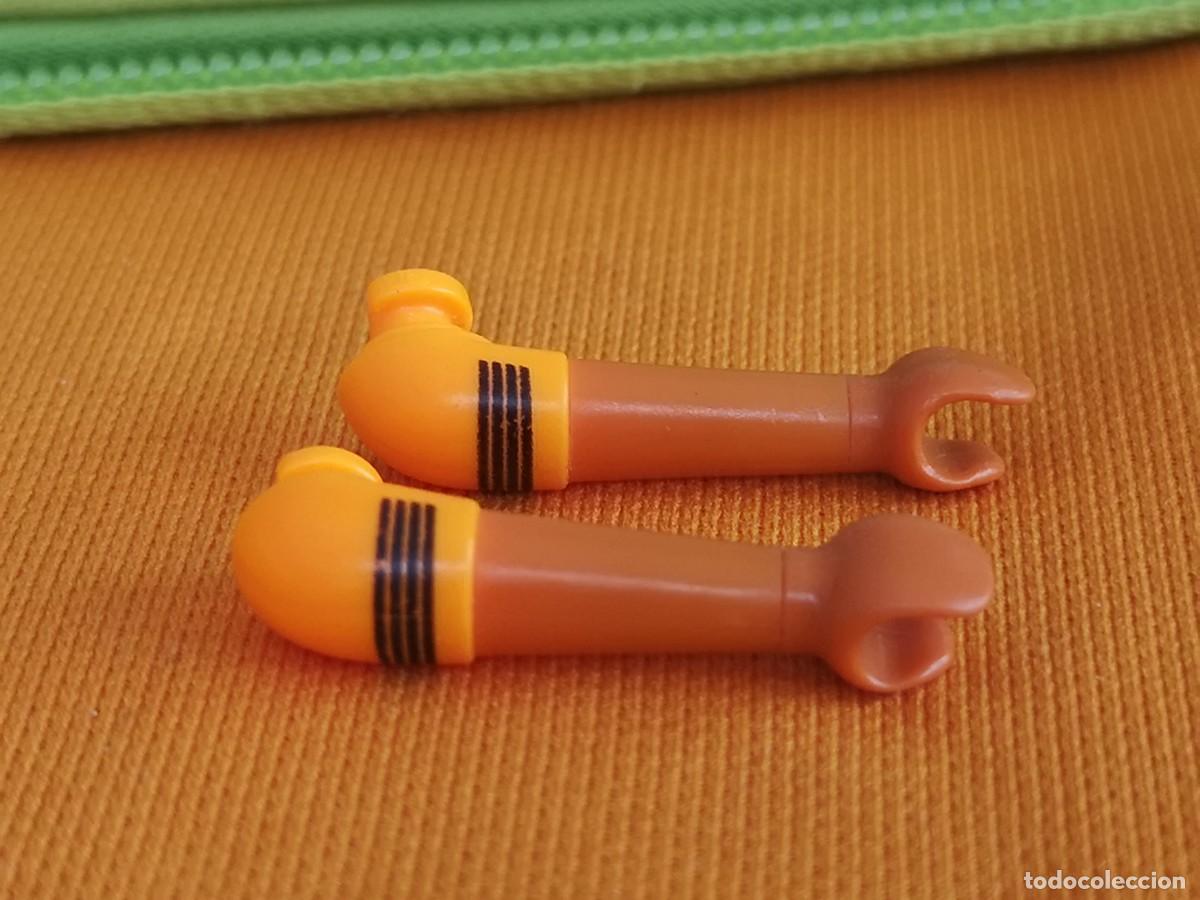 Playmobil: Playmobil brazos manga corta marr&oacute;n piezas accesorios complementos Hol