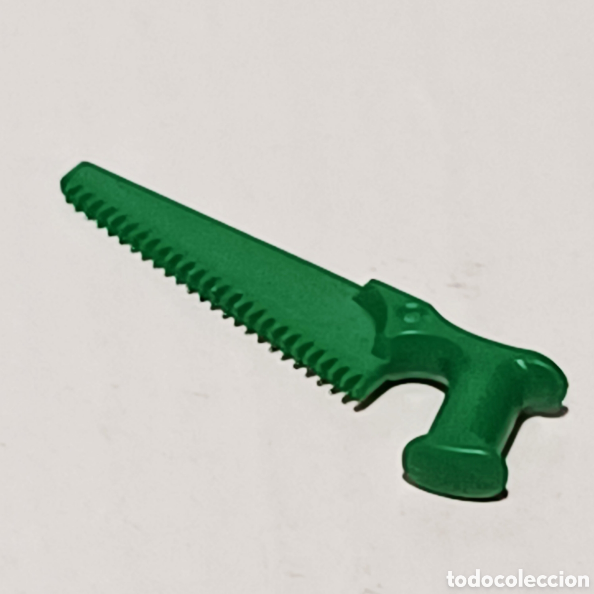 Playmobil: Pieza playmobil sierra serrucho carpintero madera jardinero le&ntilde;ador verde
