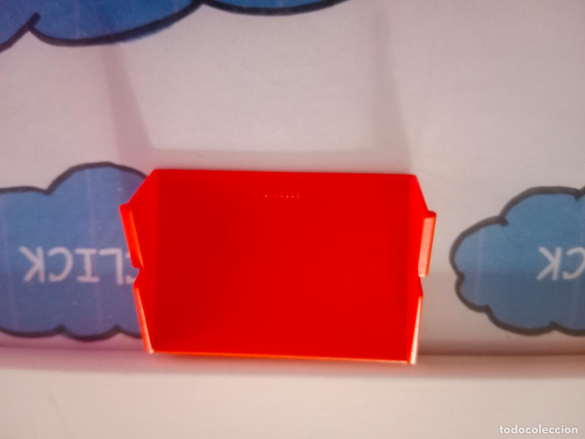Playmobil: Playmobil repuesto rojo