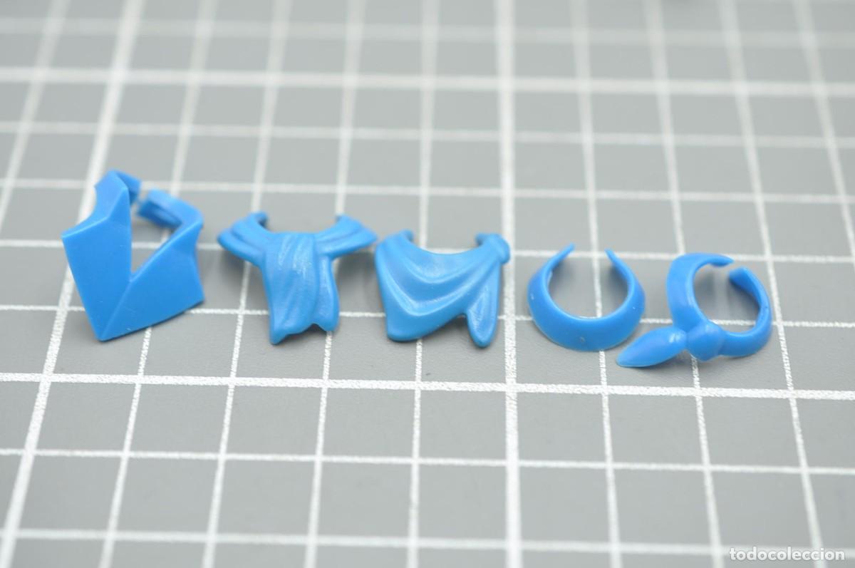 Playmobil: WSK090 pq&ntilde;2 Playmobil, 5 cuellos azules