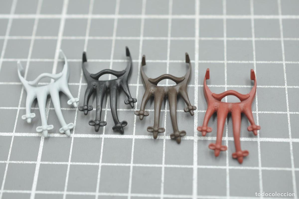 Playmobil: WSK090 pq&ntilde;2 Playmobil, 4 barbas diferente color