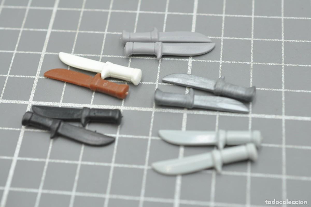 Playmobil: WSK090 pq&ntilde;4 Playmobil, 10 cuchillos machetes