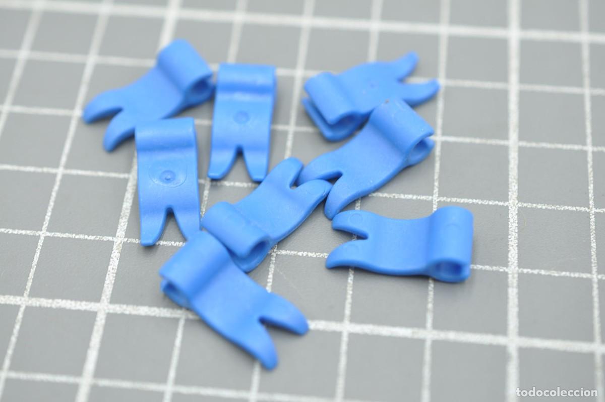 Playmobil: WSK090 pq&ntilde;4 Playmobil, 8 banderines azules