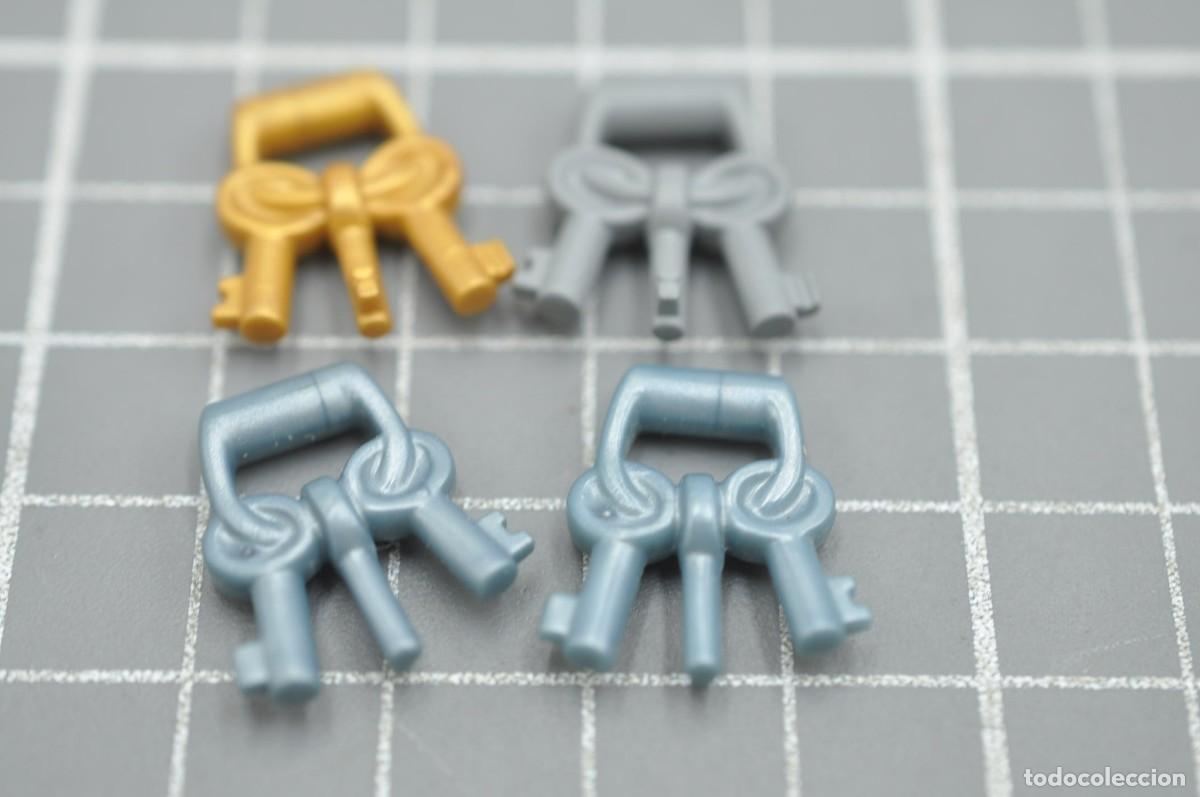 Playmobil: WSK090 pq&ntilde;5 Playmobil, 4 llaveros