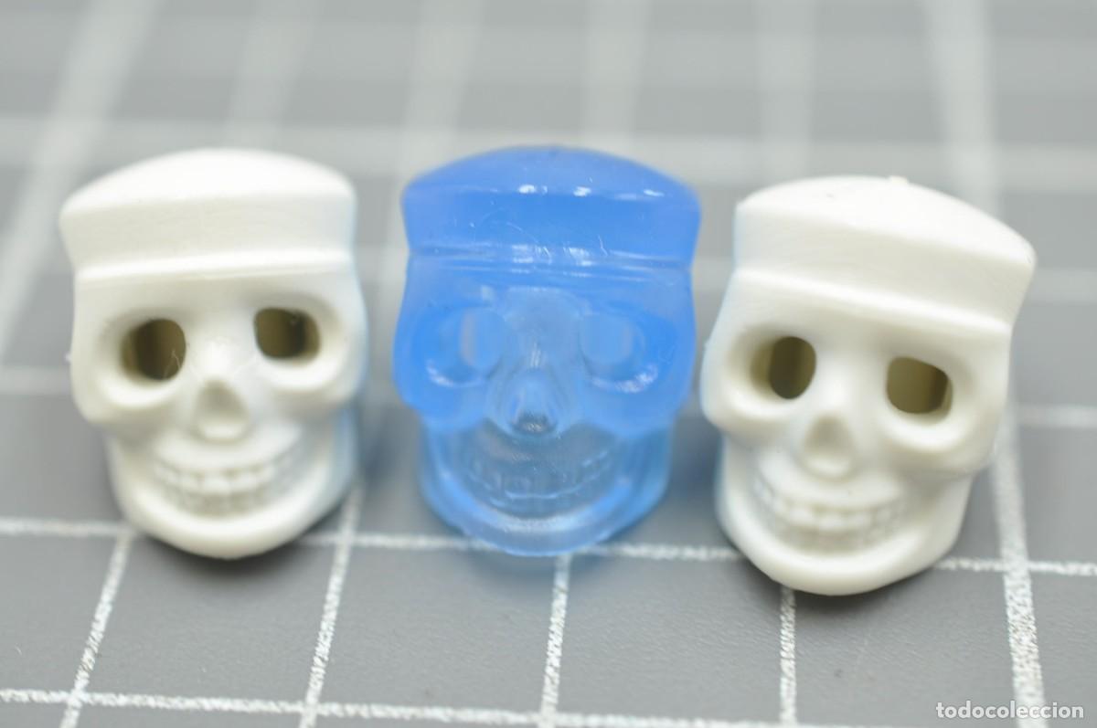 Playmobil: WSK090 pq&ntilde;6 Playmobil, 3 calaveras