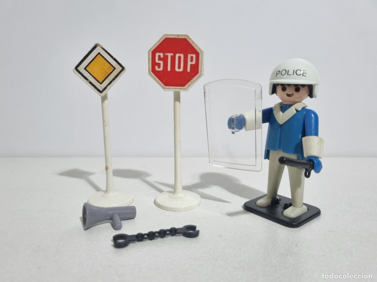 Playmobil: Playmobil 3324 Antiguo Set Policia Antidisturbios Se&ntilde;al Trafico Agente Policial