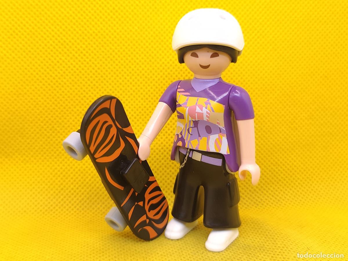 Playmobil: Playmobil Chica con casco y monopat&iacute;n
