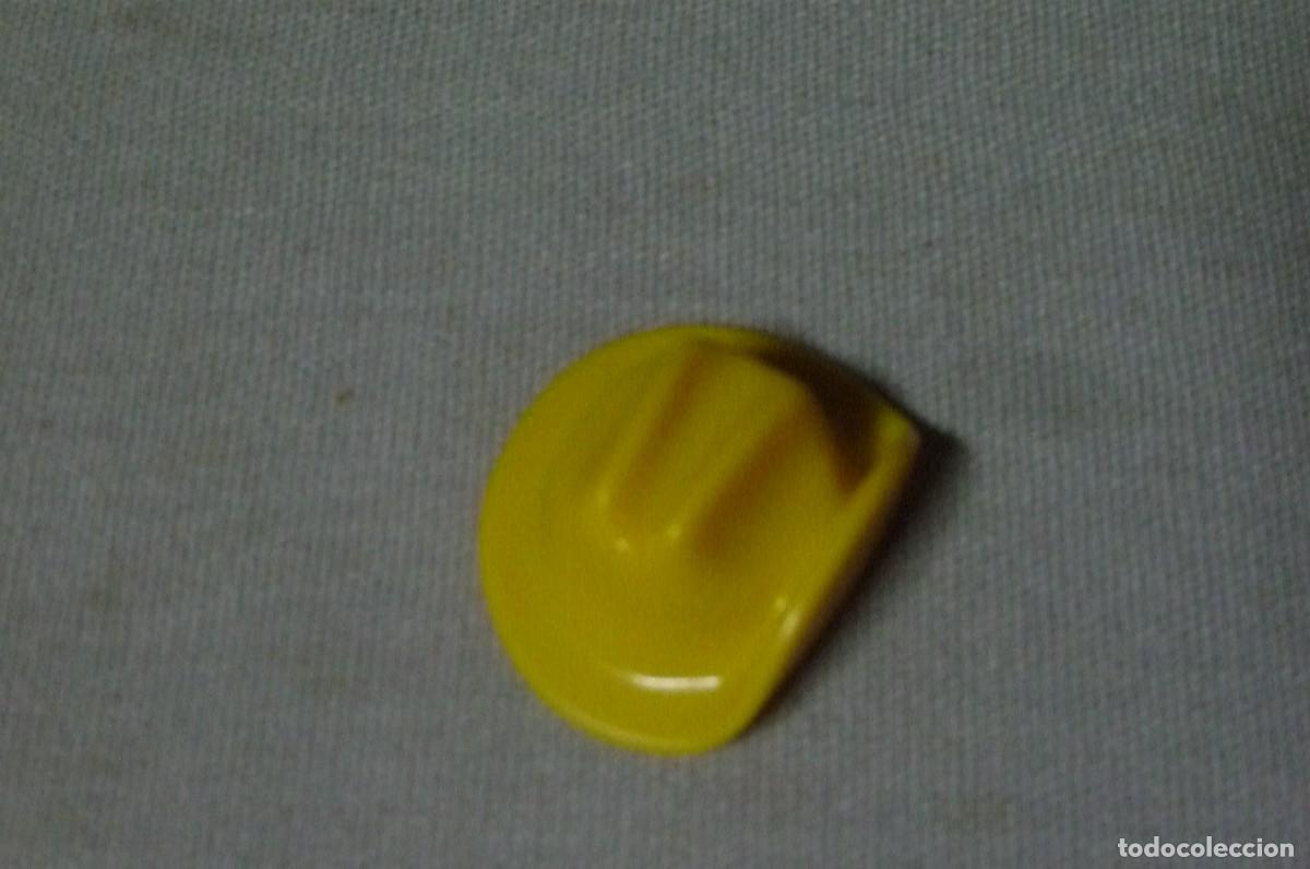 Playmobil: Sombrero vaquero amarillo. Playmobil