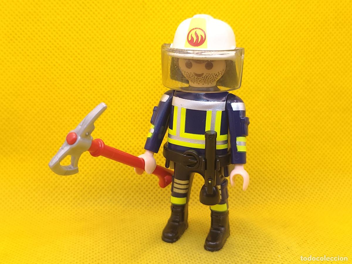 Playmobil: Playmobil Bombero con linterna y hacha