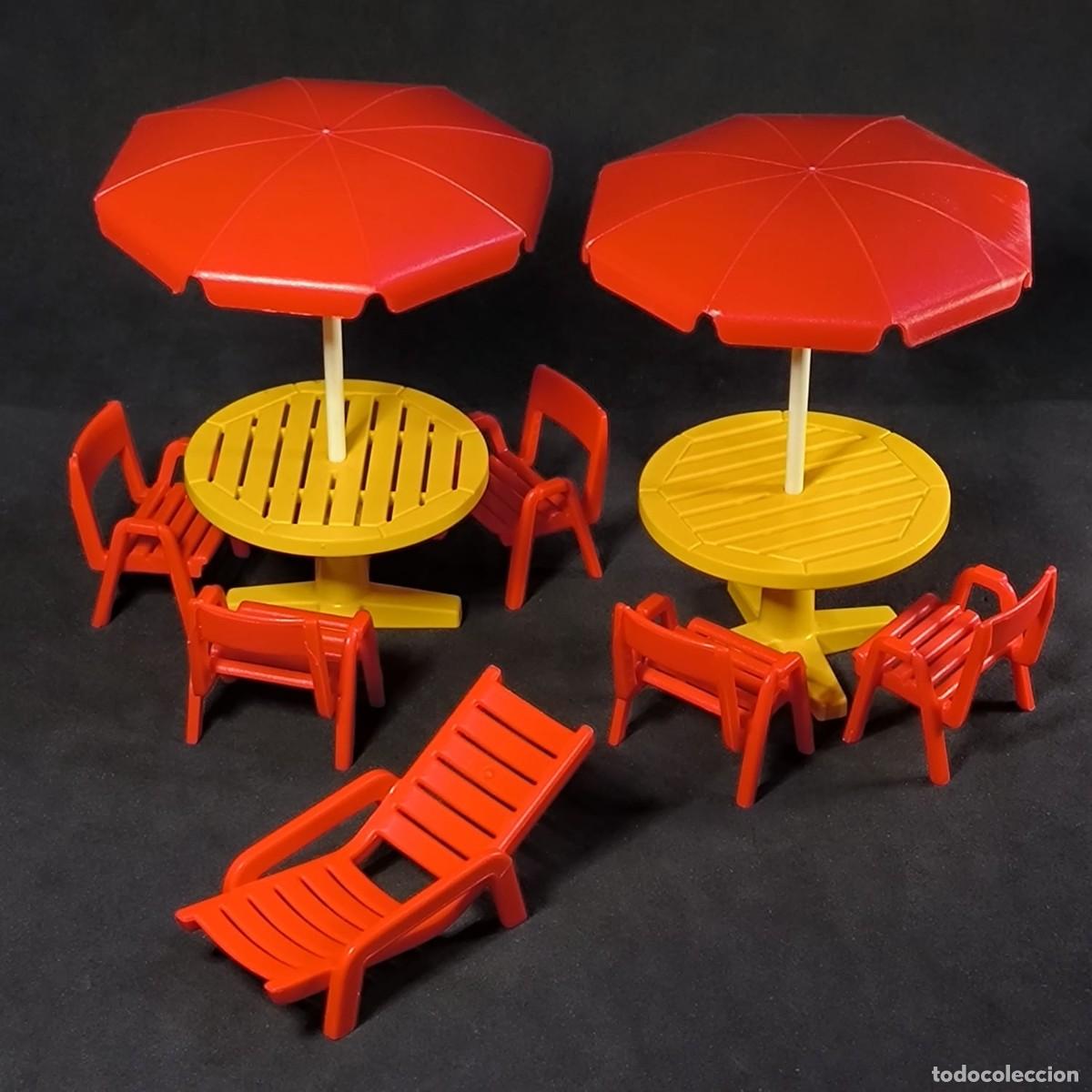 Playmobil: Playmobil dos mesas con sombrillas y sillas ☼