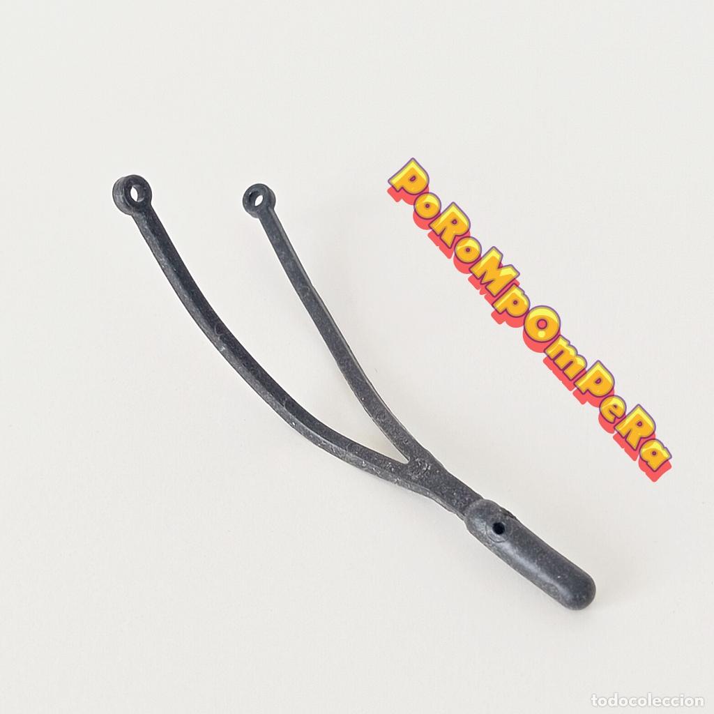 Playmobil: PLAYMOBIL CABLE NEGRO DE GOMA CARGADOR BATER&Iacute;A 3184 3217 4079 4494 5011 5059 5119 5207 5241 5746 A9