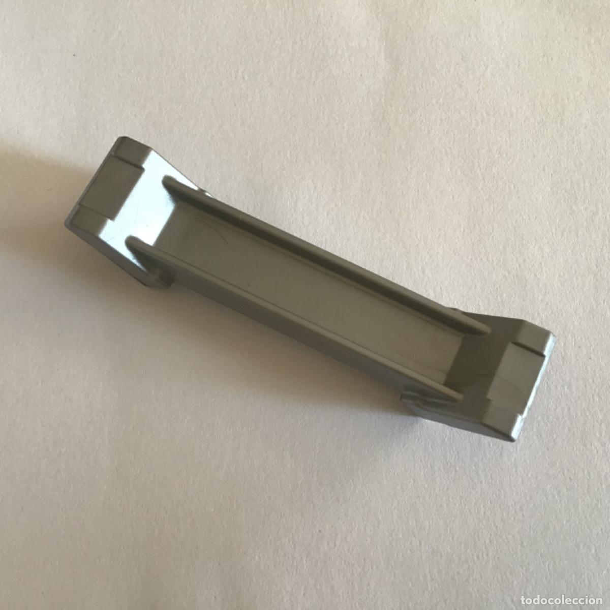 Playmobil: Playmobil ref. 3079 3186 5921 soporte gris plata estaci&oacute;n espacial, aeropuerto, zoo animales. N3
