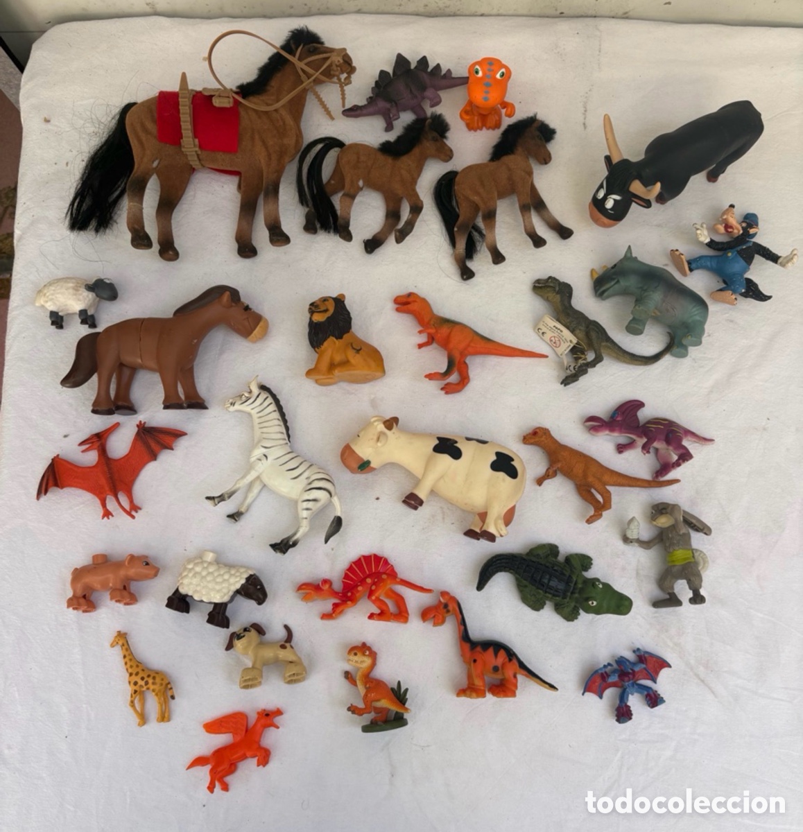 Playmobil: Gran lote de figuras de animales y dinosaurios &ndash; Caballos, safari y fantas&iacute;a