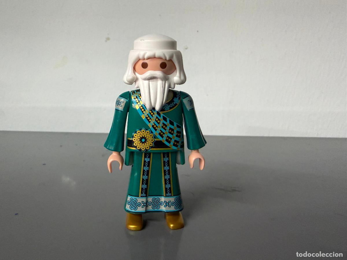 Playmobil: PLAYMOBIL figura rey mago anciano con barba blanca y falda larga - mix21