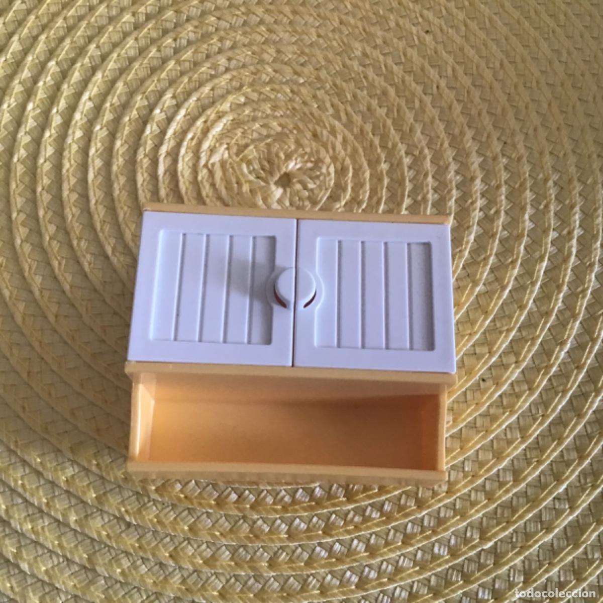 Playmobil: PLAYMOBIL ref. 5336 Armario de pared con estante estrecho debajo cocina.