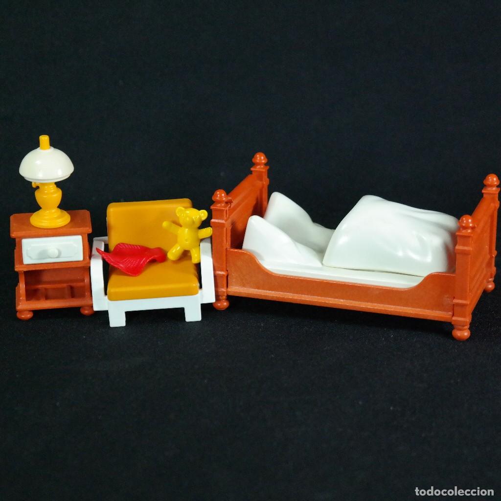 Playmobil: Playmobil cama con sillon y mesa de luz ☼