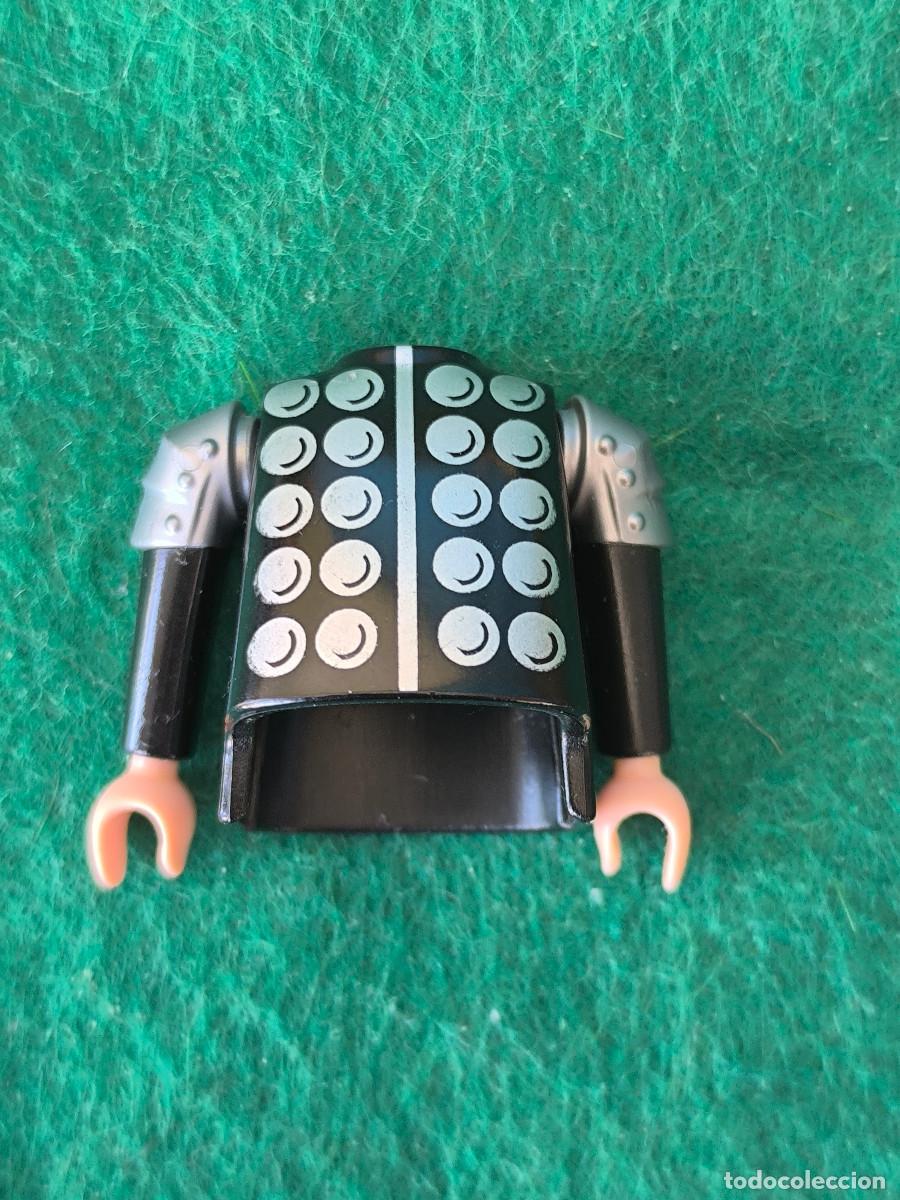 Playmobil: Playmobil lote cuerpo torso gordo medieval negro tachones plateados brazos negros hombrera armadura