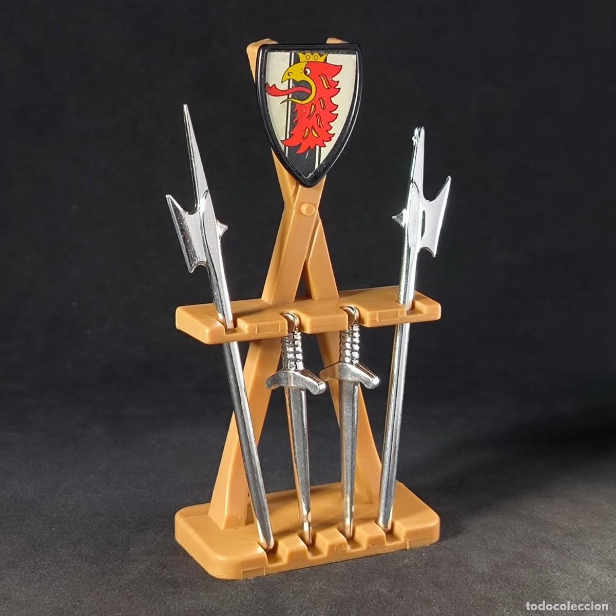 Playmobil: Playmobil armero medieval con armas cromadas en excelente estado ☼