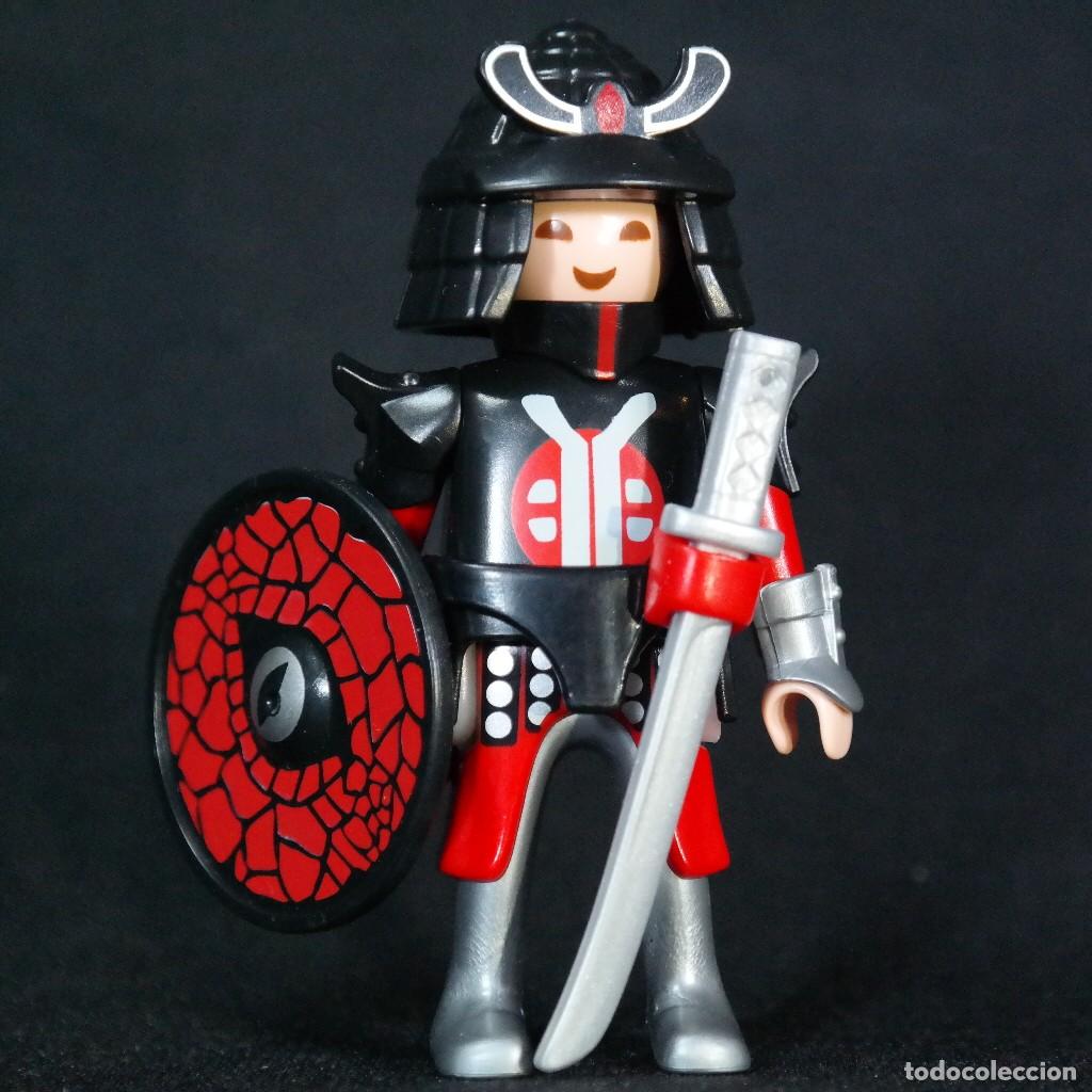 Playmobil: Playmobil samurai con escudo ☼