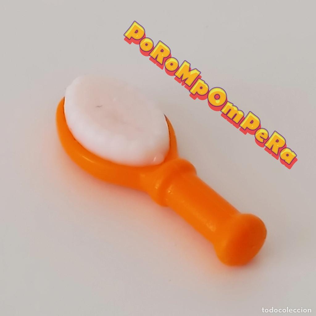 Playmobil: PLAYMOBIL CEPILLO PELO NARANJA PEINE CUARTO BA&Ntilde;O VICTORIANO HADA PRINCESA REINA PELUQUER&Iacute;A i8