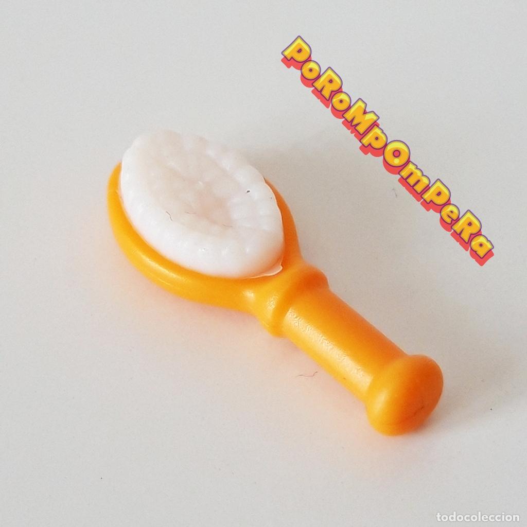 Playmobil: PLAYMOBIL CEPILLO PELO NARANJA PEINE CUARTO BA&Ntilde;O VICTORIANO HADA PRINCESA REINA PELUQUER&Iacute;A J6