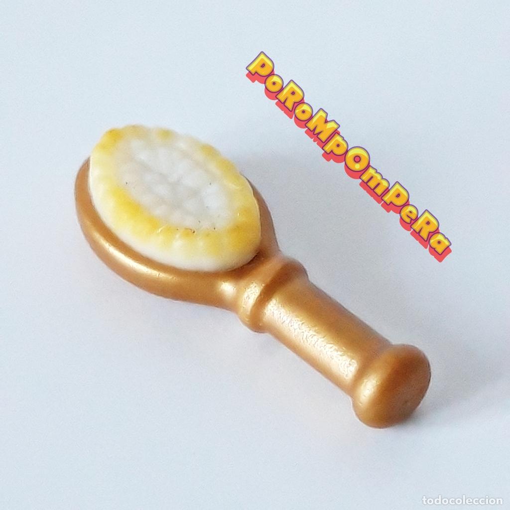 Playmobil: PLAYMOBIL CEPILLO PELO DORADO PEINE CUARTO BA&Ntilde;O VICTORIANO HADA PRINCESA REINA PELUQUER&Iacute;A T4