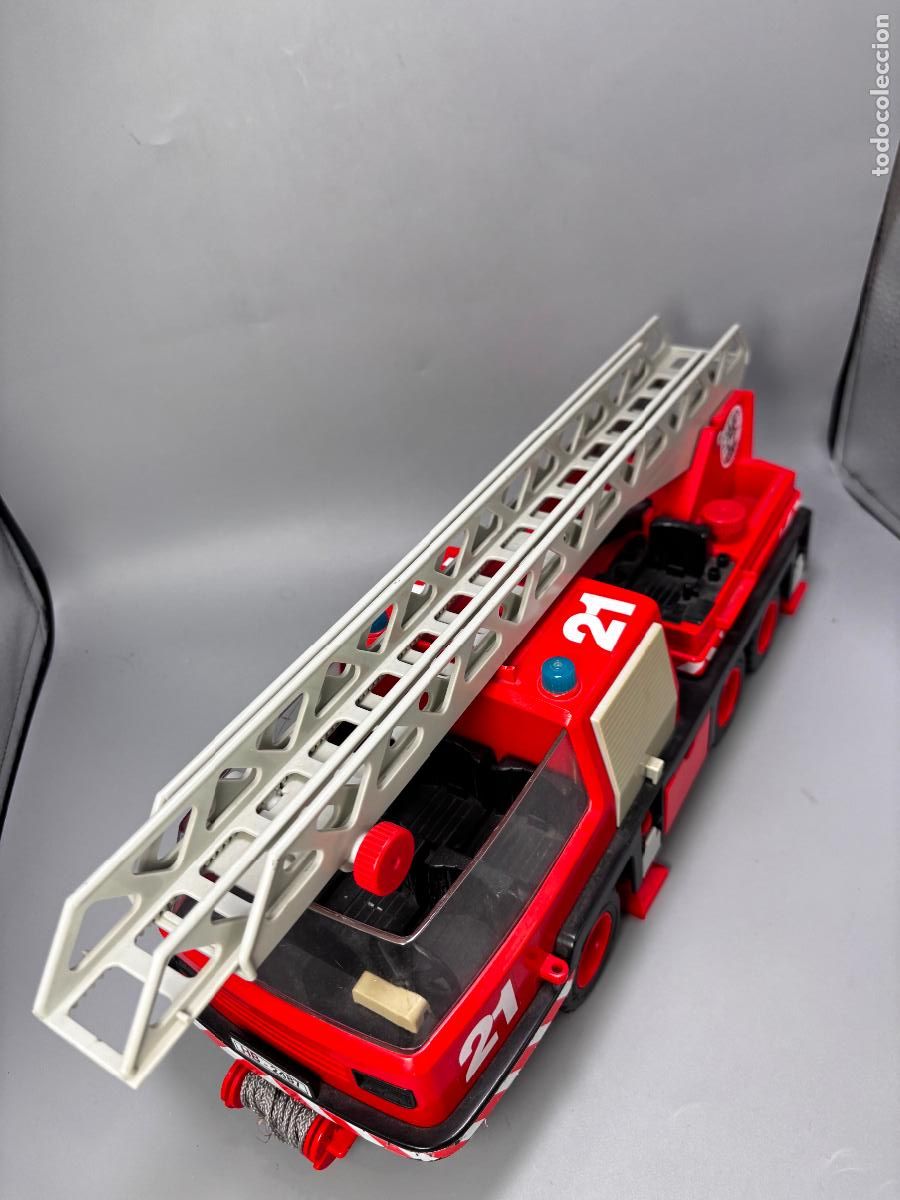 Playmobil: Playmobil 3525 cami&oacute;n bomberos defecto escalera