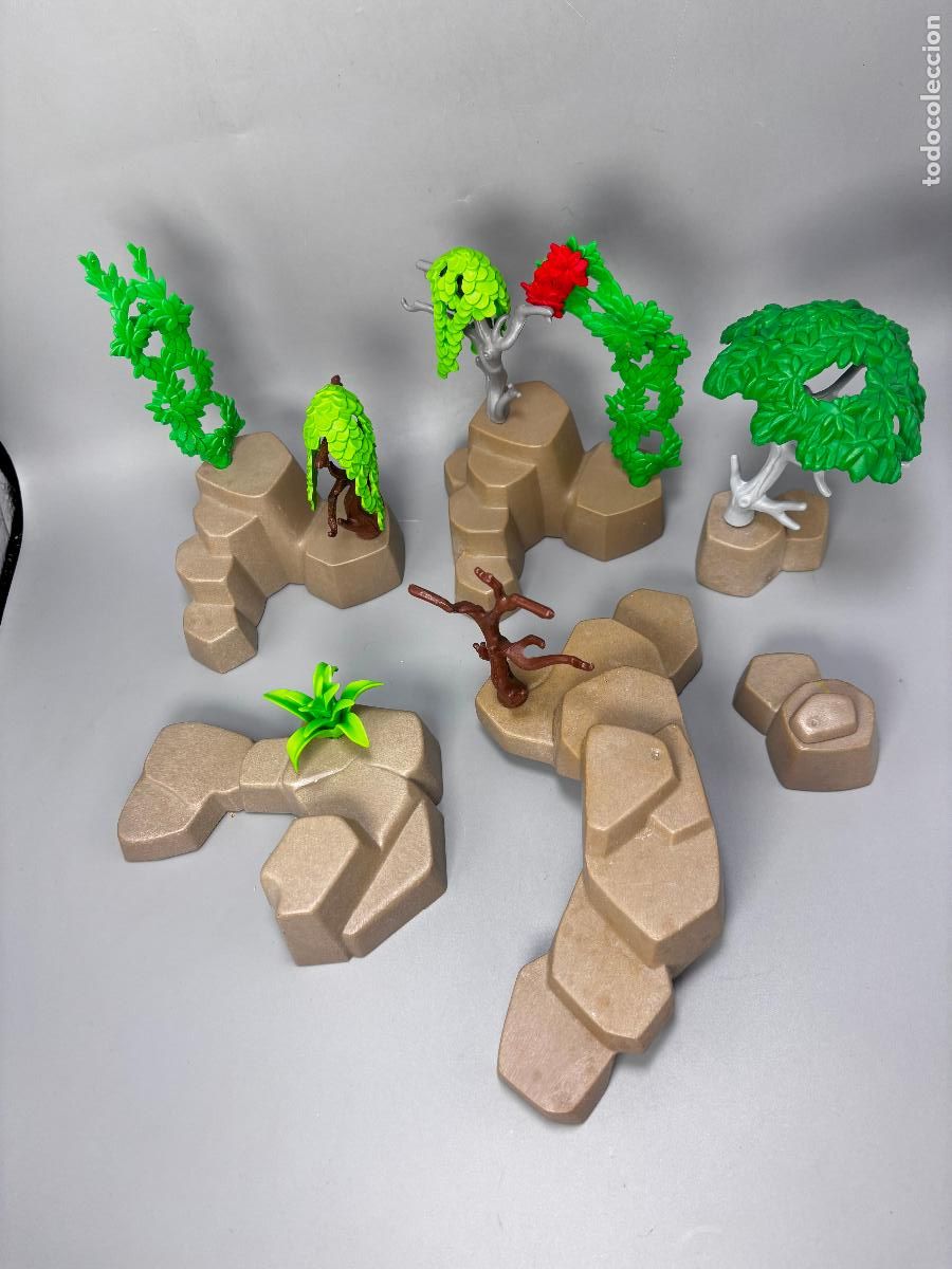 Playmobil: Playmobil lote roca con &aacute;rbol y hojas