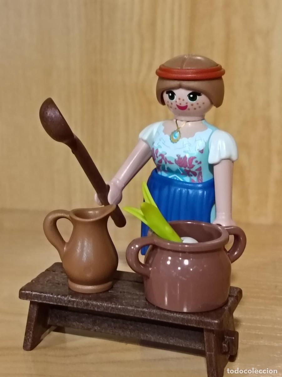 Playmobil: PLAYMOBIL BELEN ,ALDEANA REPARTIENDO SOPA - 22/7/26