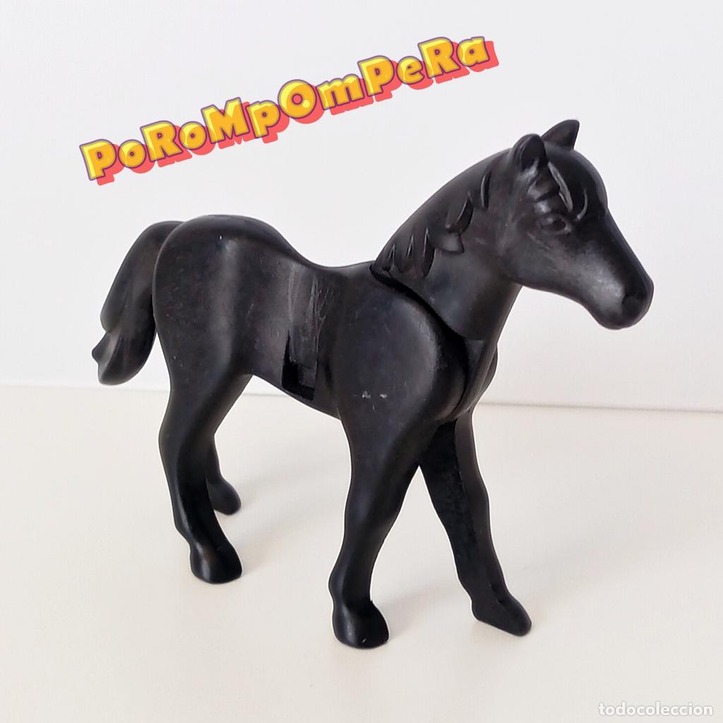 Playmobil: PLAYMOBIL CABALLO NEGRO CRIN NEGRA 2&ordf; GENERACI&Oacute;N OESTE GRANJA MEDIEVAL ROMANO H&Iacute;PICA CBL